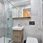Large Duplex Penthouse - Parking * Лідс