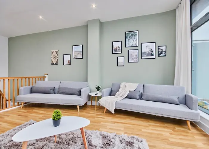 Large Duplex Penthouse - Parking Апартаменти