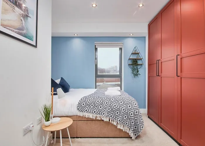 Large Duplex Penthouse - Parking Apartment Leeds (West Yorkshire)