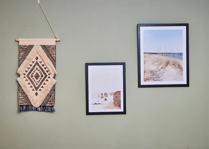 Large Duplex Penthouse - Parking *